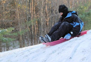 sledding-fun-1383176